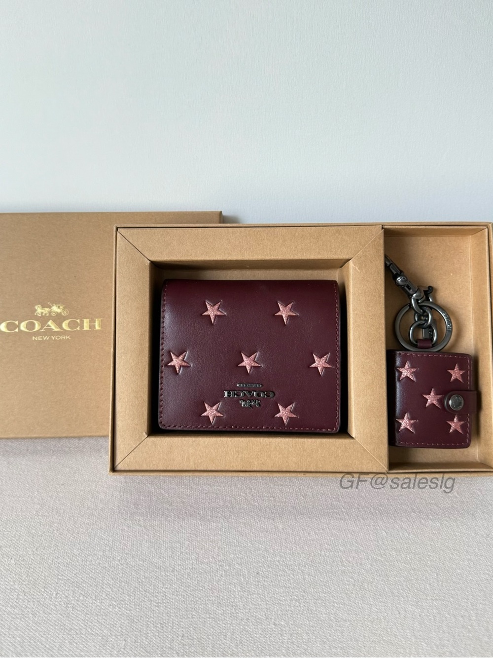 NWT Coach Boxed Snap Wallet & Picture Frame Bag Charm Star Print Merlot Gift Set